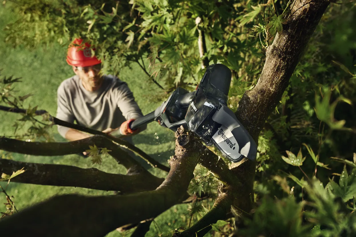 Husqvarna Aspire™ PE5-P4A s akumulátorem a nabíječkou